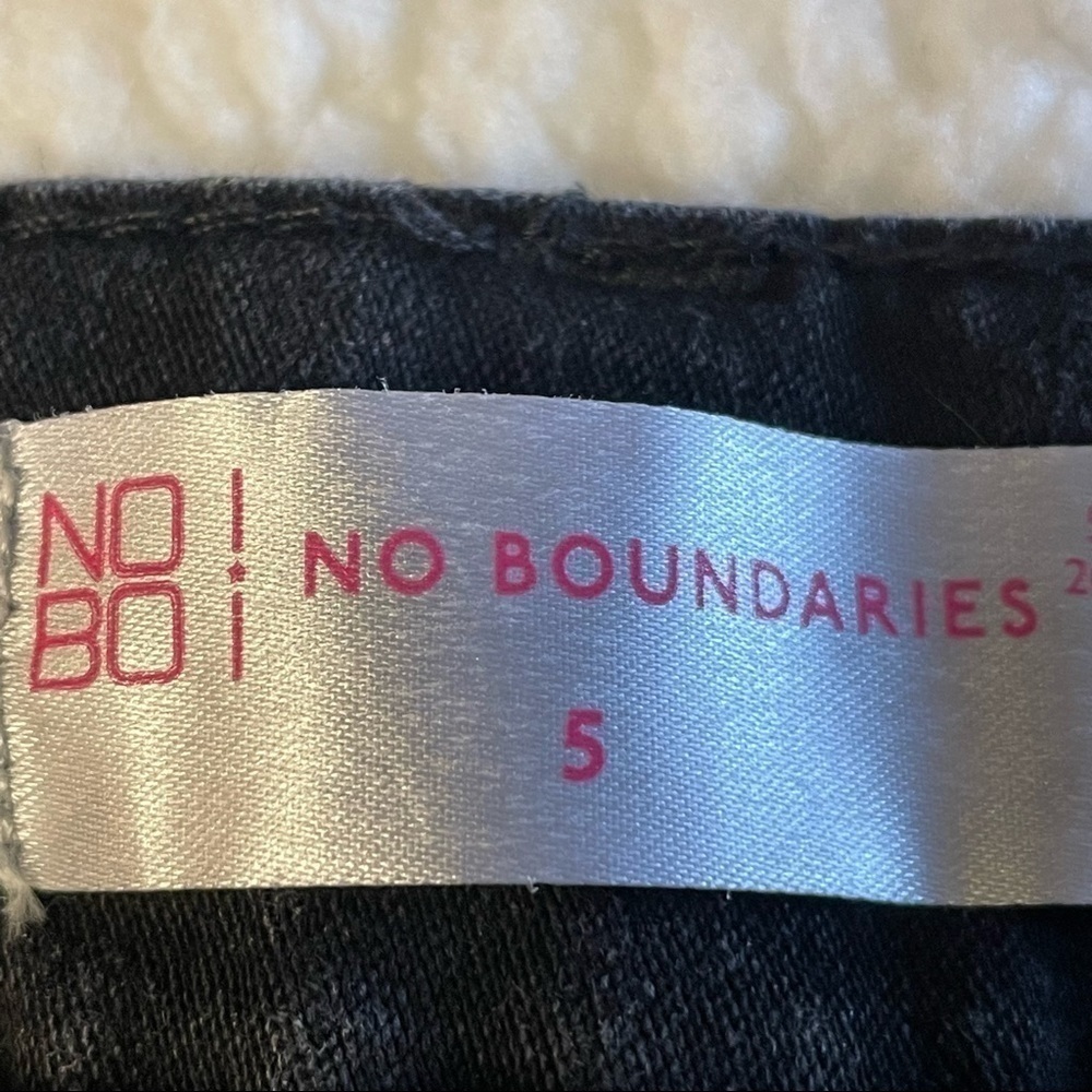 NO Boundaries Shorts, 5 - Picture 4 of 7